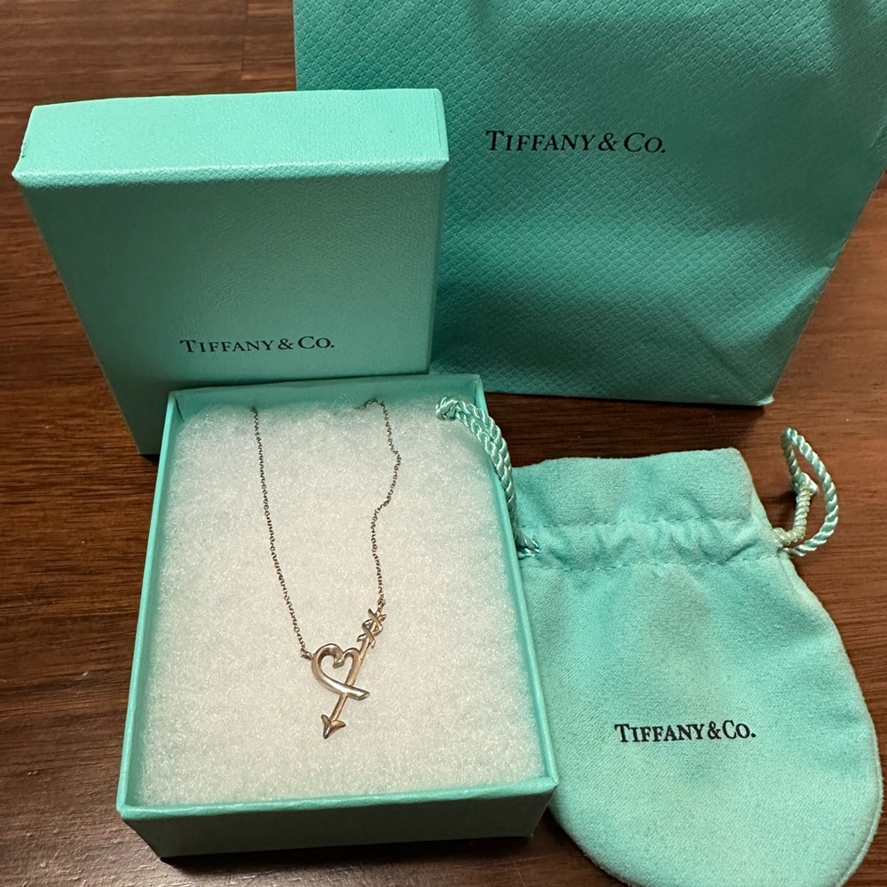 Tiffant & Co.